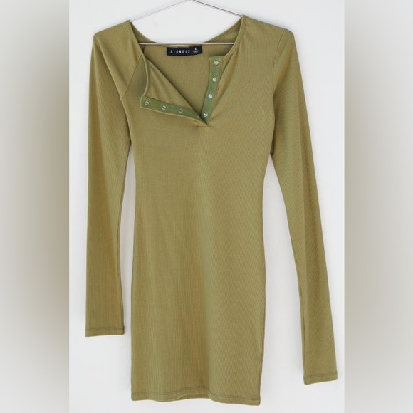 NWT**never worn* Lioness olive green knit body con mini dress long sleeve size M - Picture 2 of 8